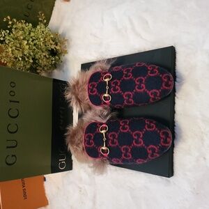 GUCCI Princetown Mules Fur Lined Navy GG logo slipper loafer Size37.5 NEVER WORN